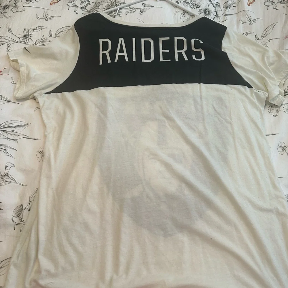 Nike- Raiders Short Sleeve Shirt